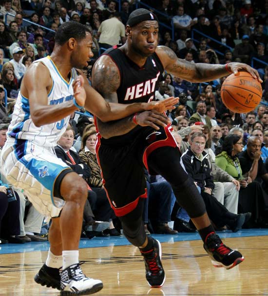 尽情展示其 尽情展示其